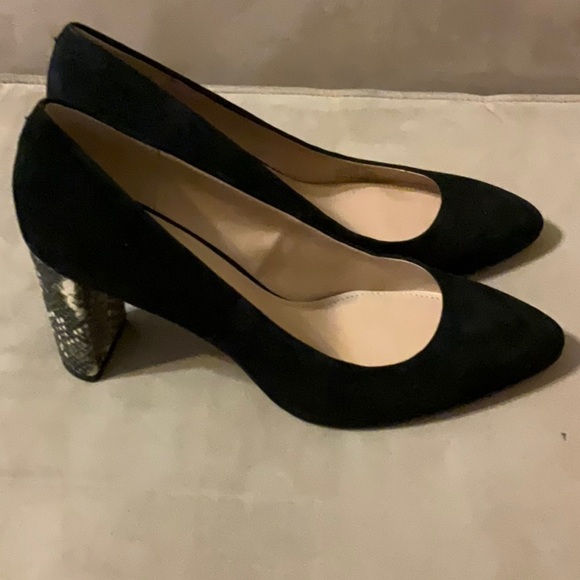 Never Worn! Essex Lane Morgan suede pump with snake heel size 9 - Picture 3 of 7